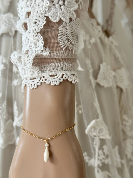 Bracelet mariage goutte porcelaine et perle - Jeanne