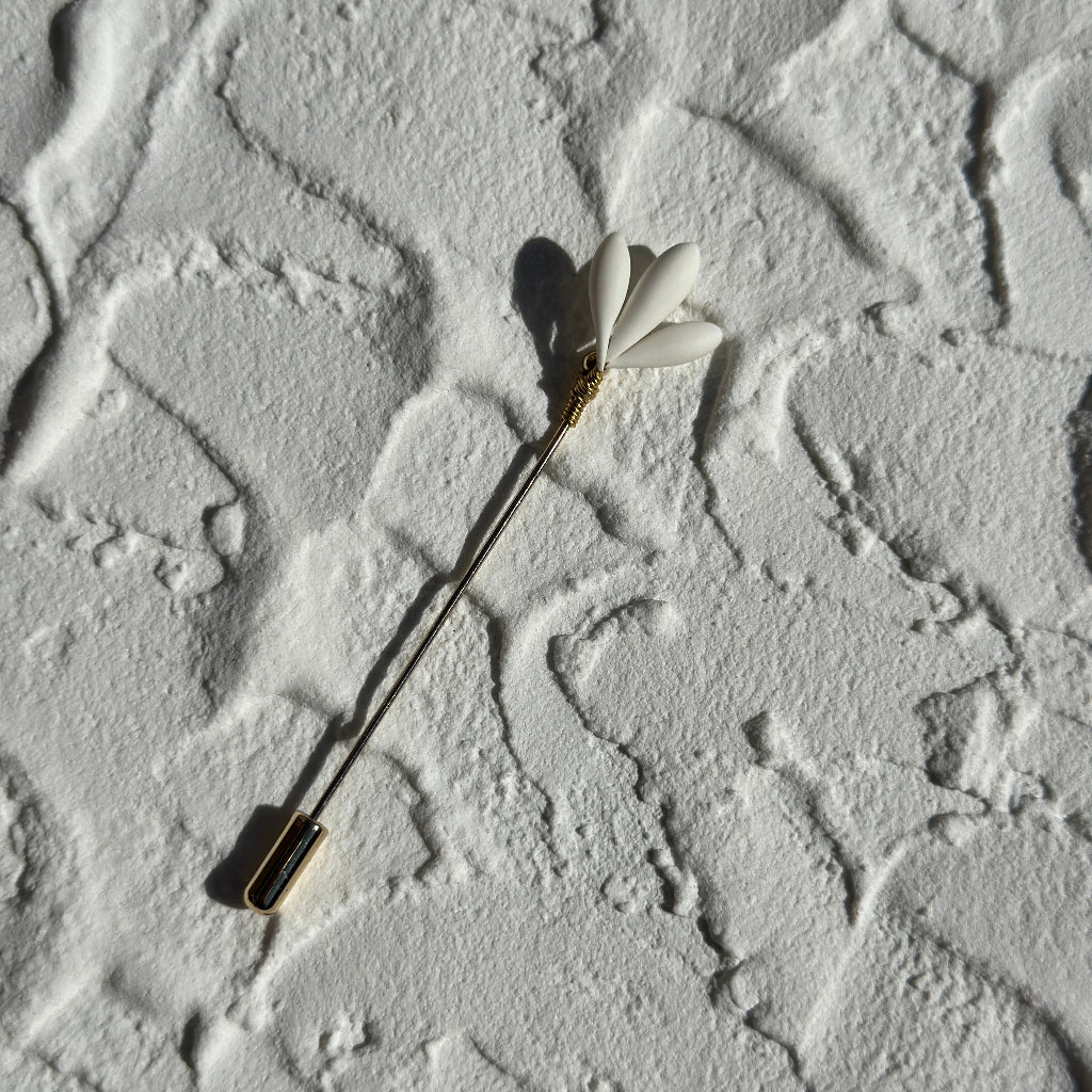 Boutonnière gouttes porcelaine