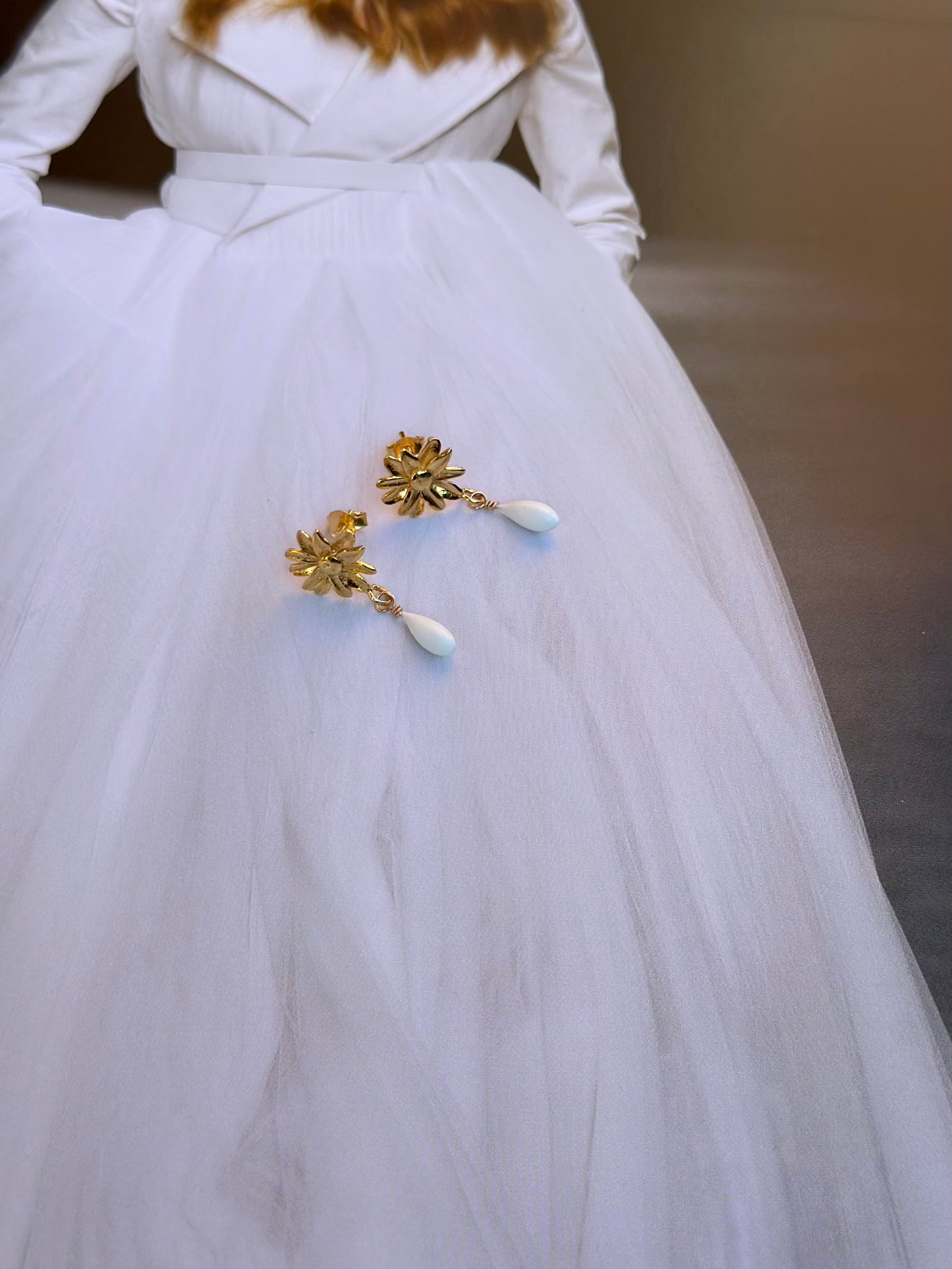Boucles d'oreilles mariée et gouttes en porcelaine - Marguerite