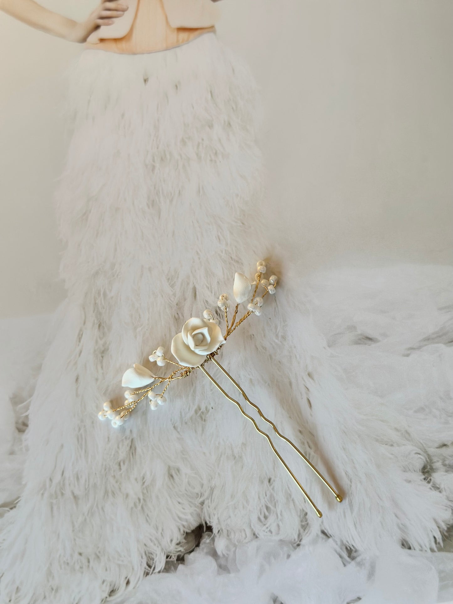 Bijou de cheveux fleurs et perles