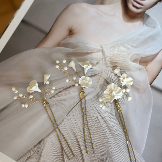 pic à chignon fleuri