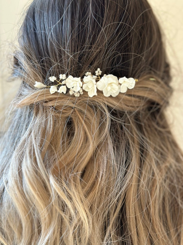 PINCE CHEVEUX FLEURS ET PERLES