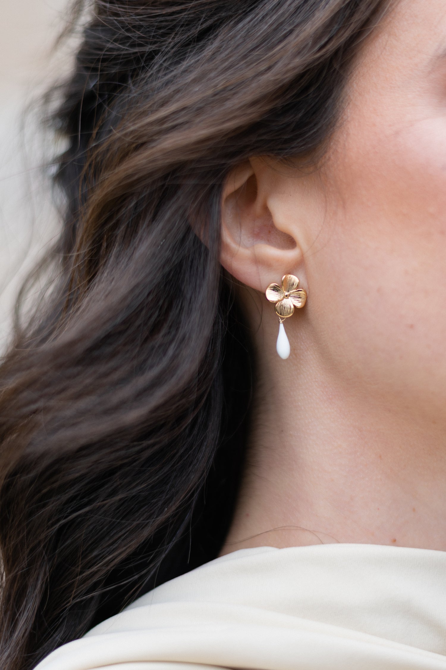 Boucles d'oreilles fleur or et porcelaine