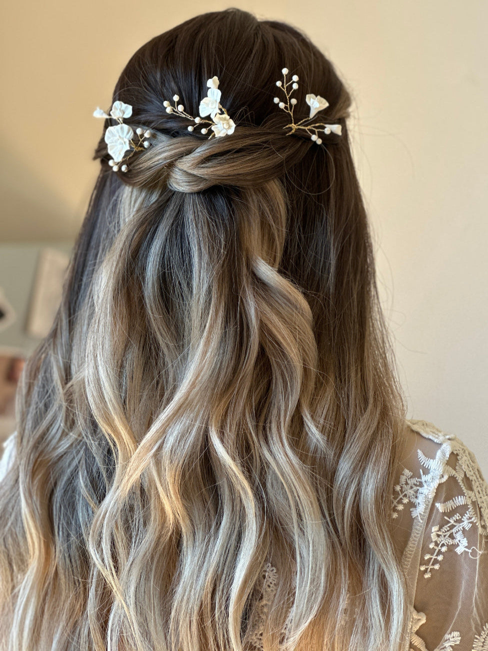 Trio de pics à chignon fleurs