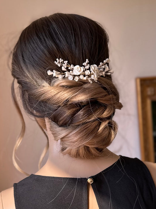 Peigne fleurs en porcelaine froide et perles