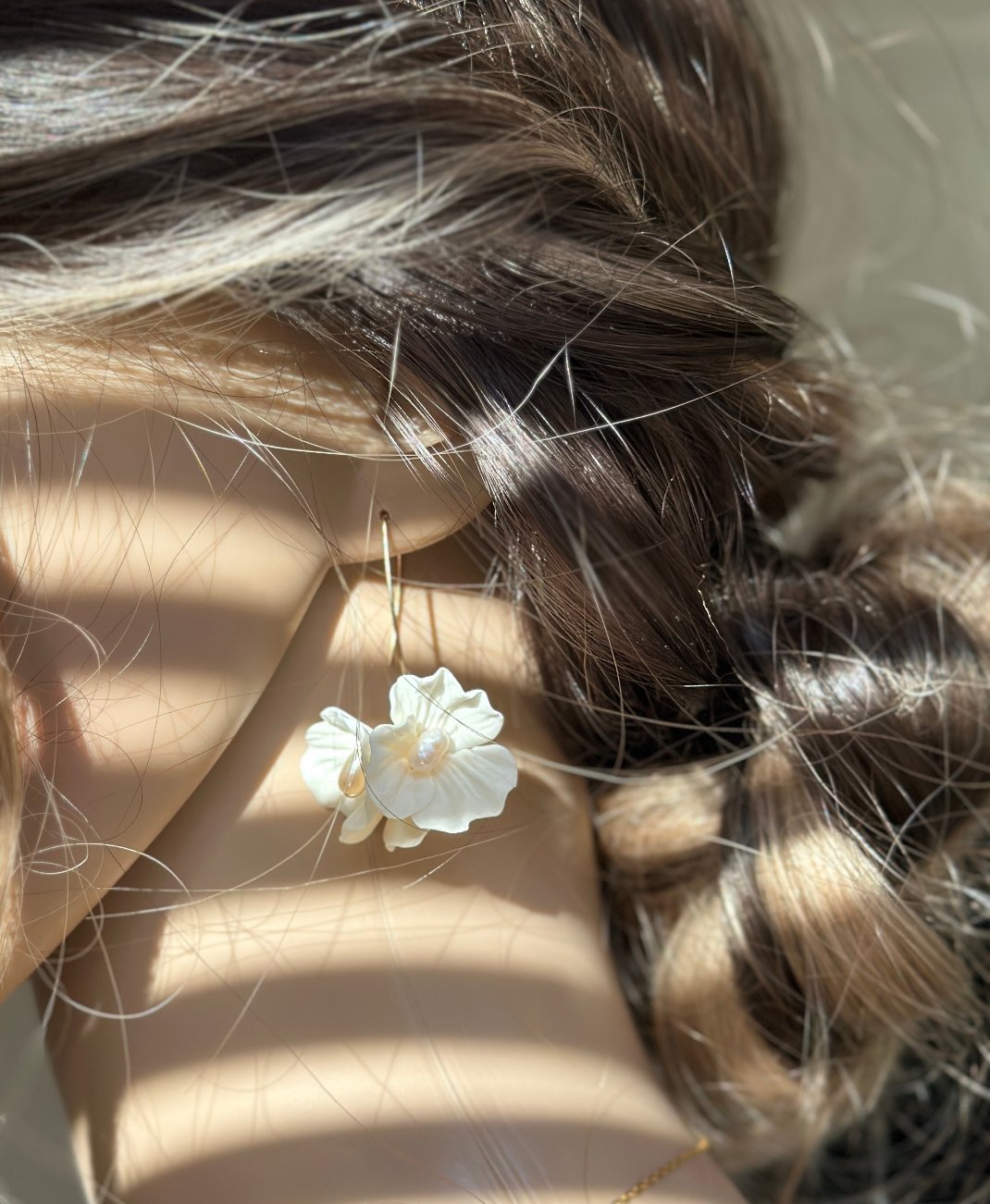 boucles d'oreilles fleurs et perles