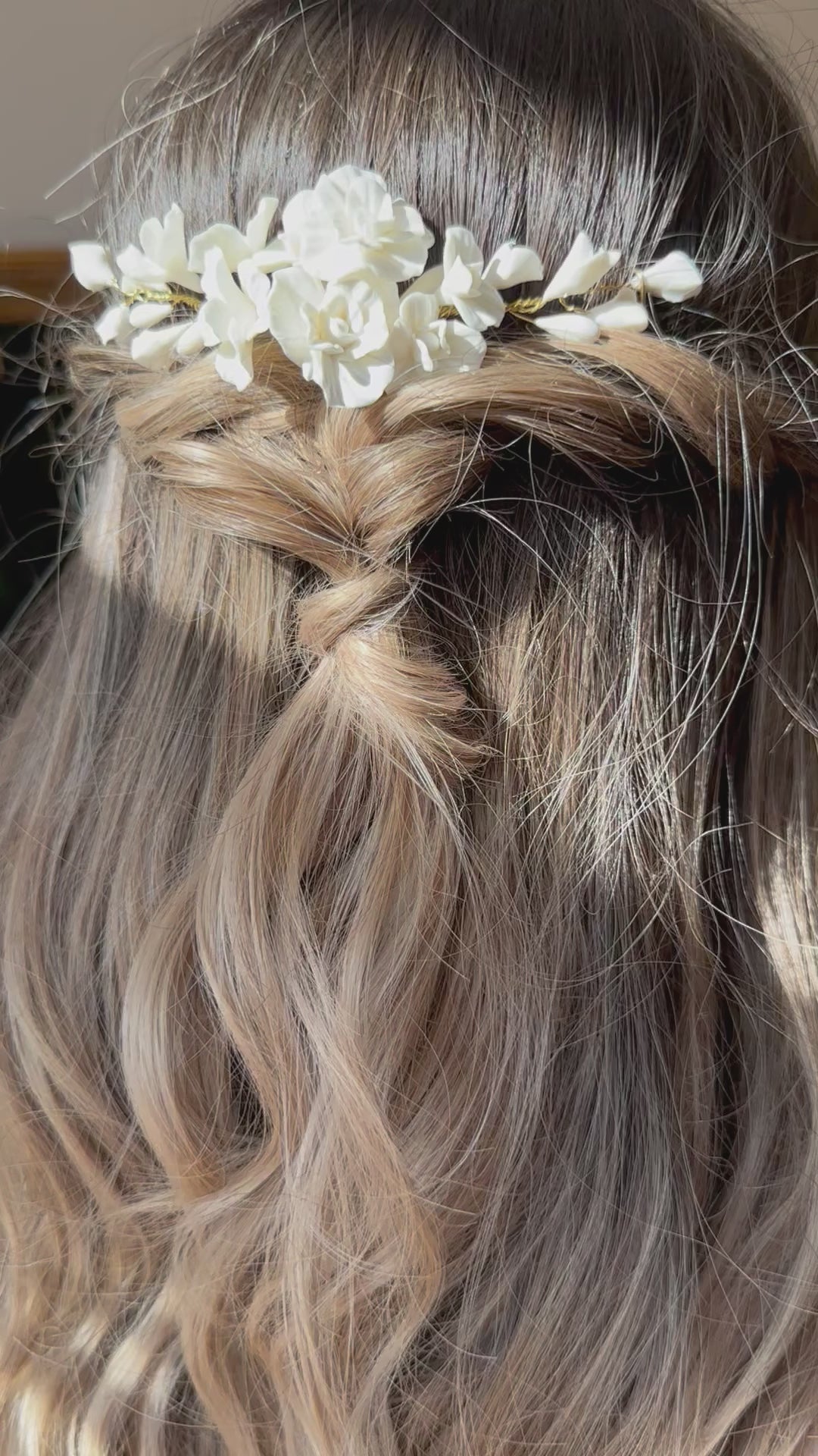 Peigne à cheveux mariage fleurs porcelaine froide - Bloom