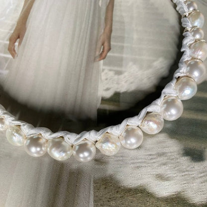 Pearly pearl crown